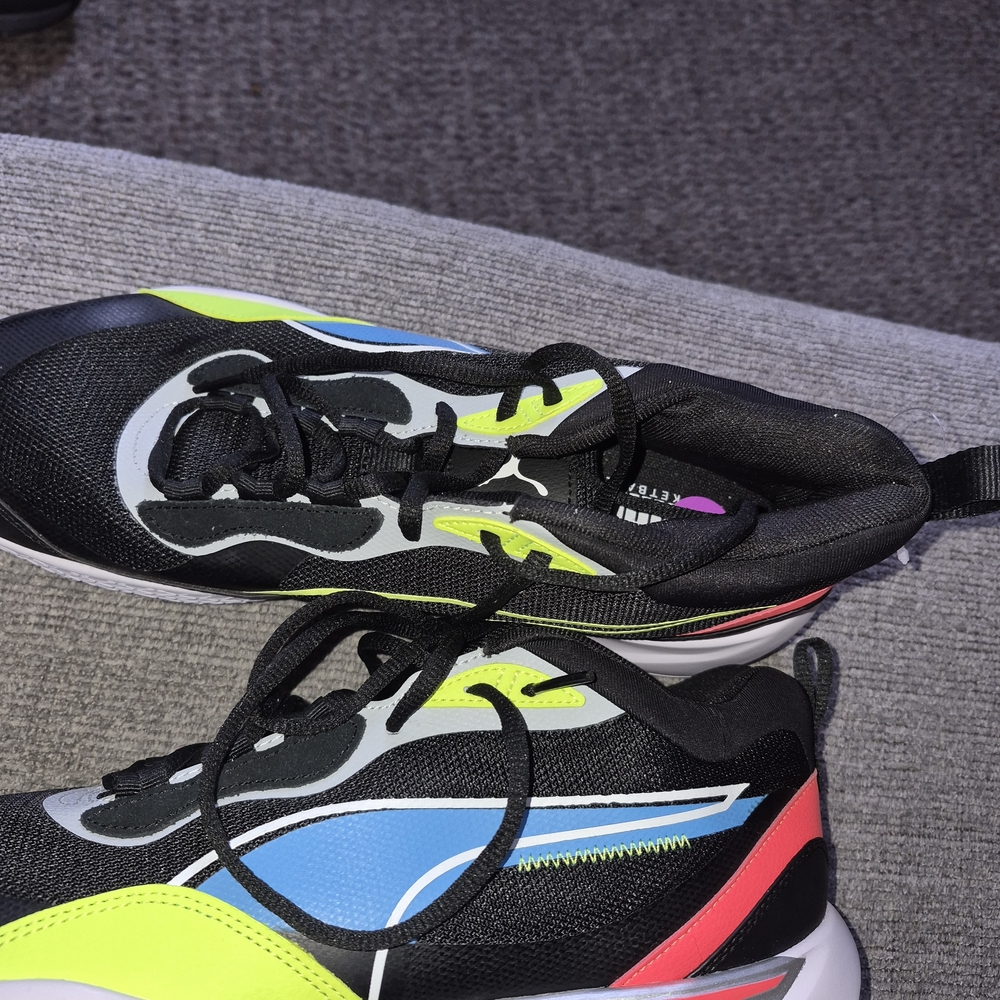 Puma Mens  Black and Neon Sneakers